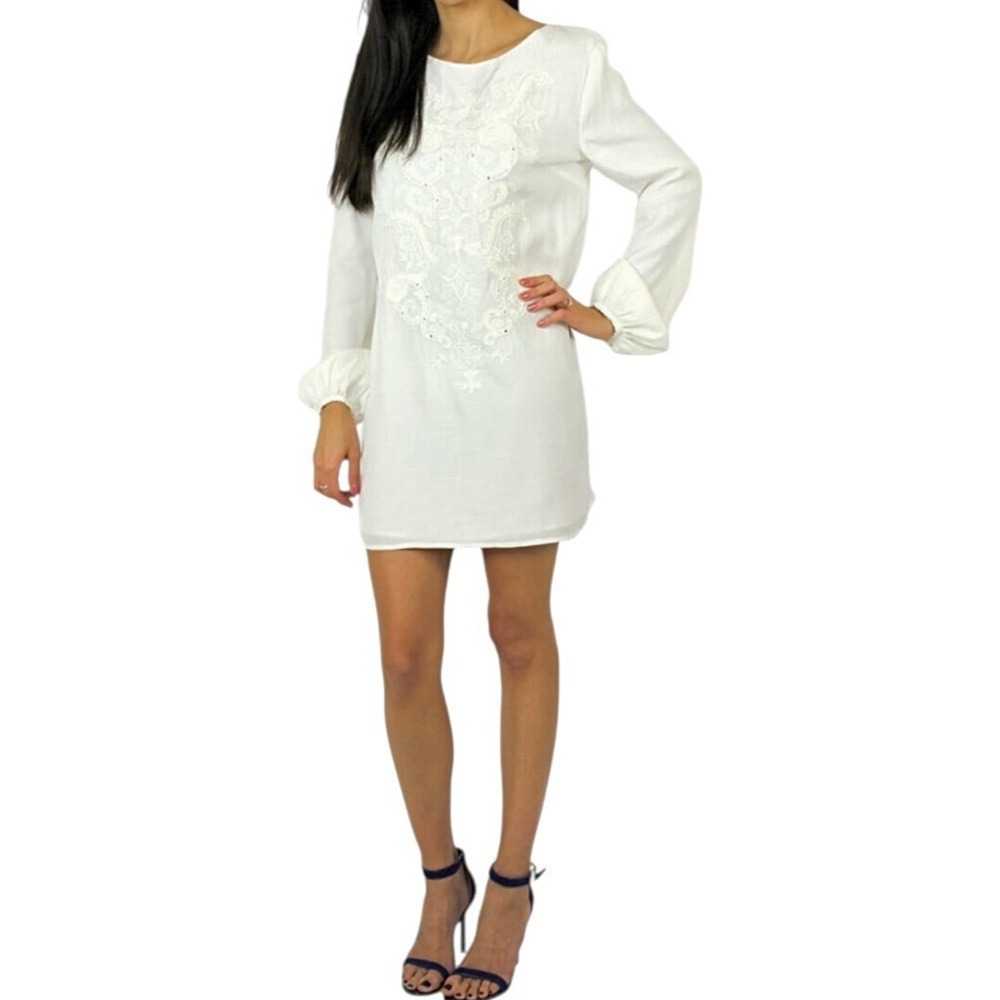 The Jetset Diaries Marrakesh
Ivory Embroidered Lace Long Sleeve Tunic‎ Dress